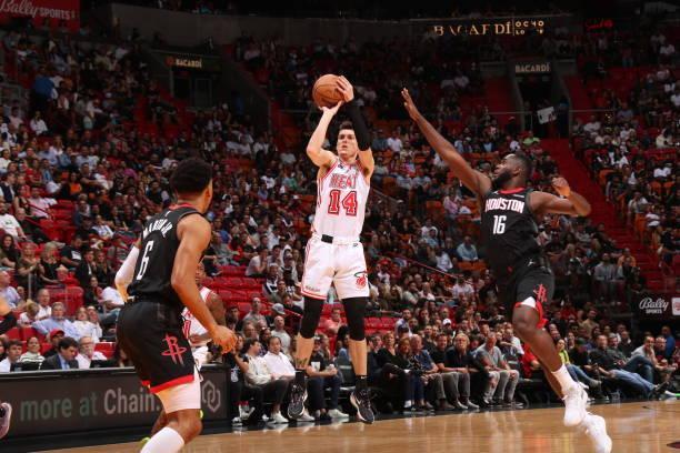 一个新的高 一个新的高